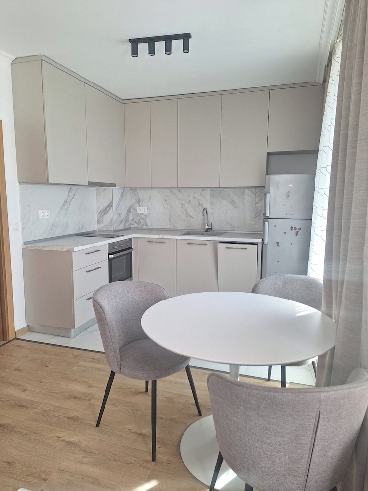 Apartments Mladost 1A-554 30/50