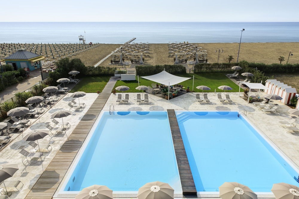 Adriatic Palace Hotel 59/65