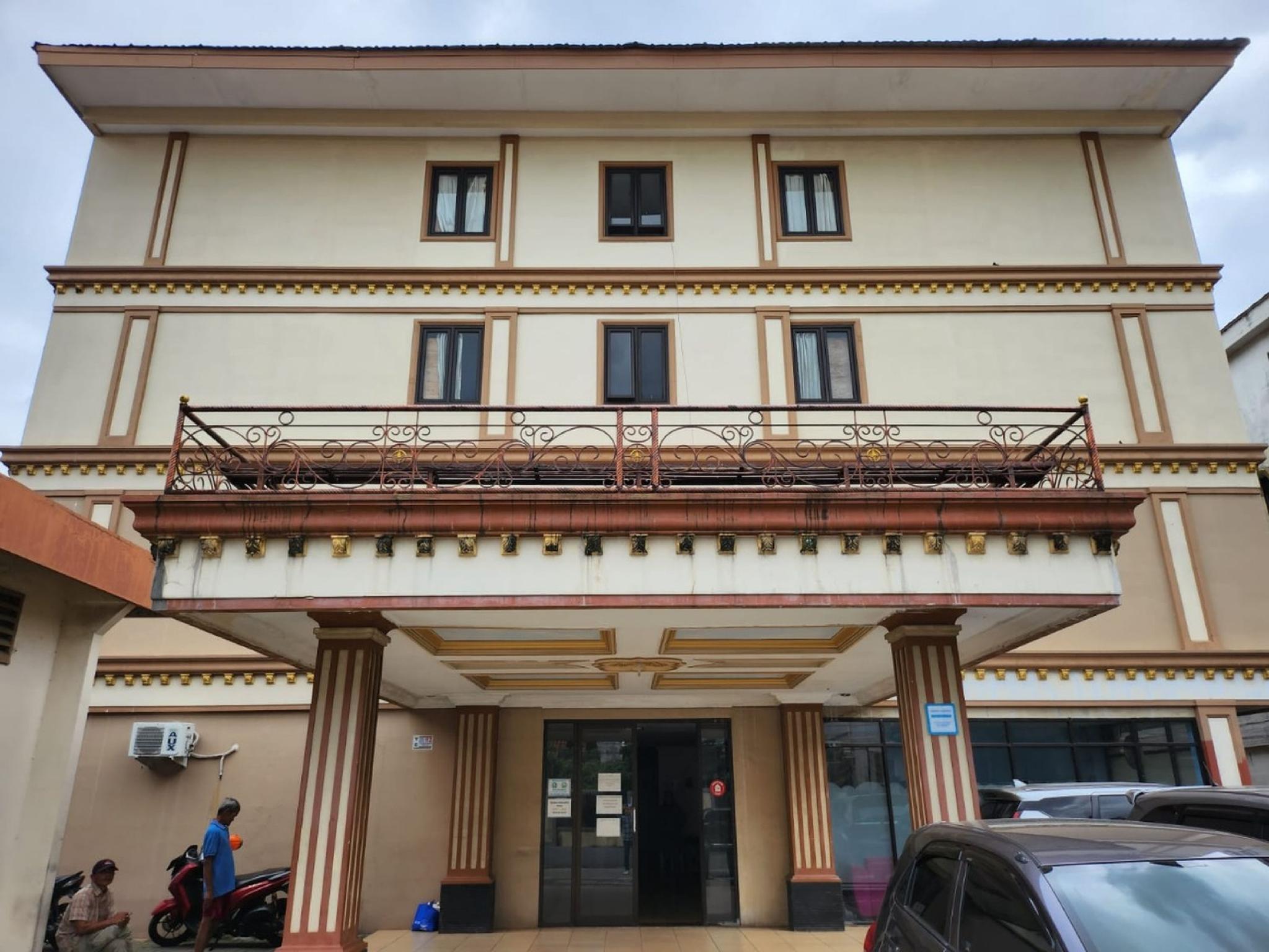Hotel O Cibubur Near Cibubur Junction Formerly Comfort Residence photo4