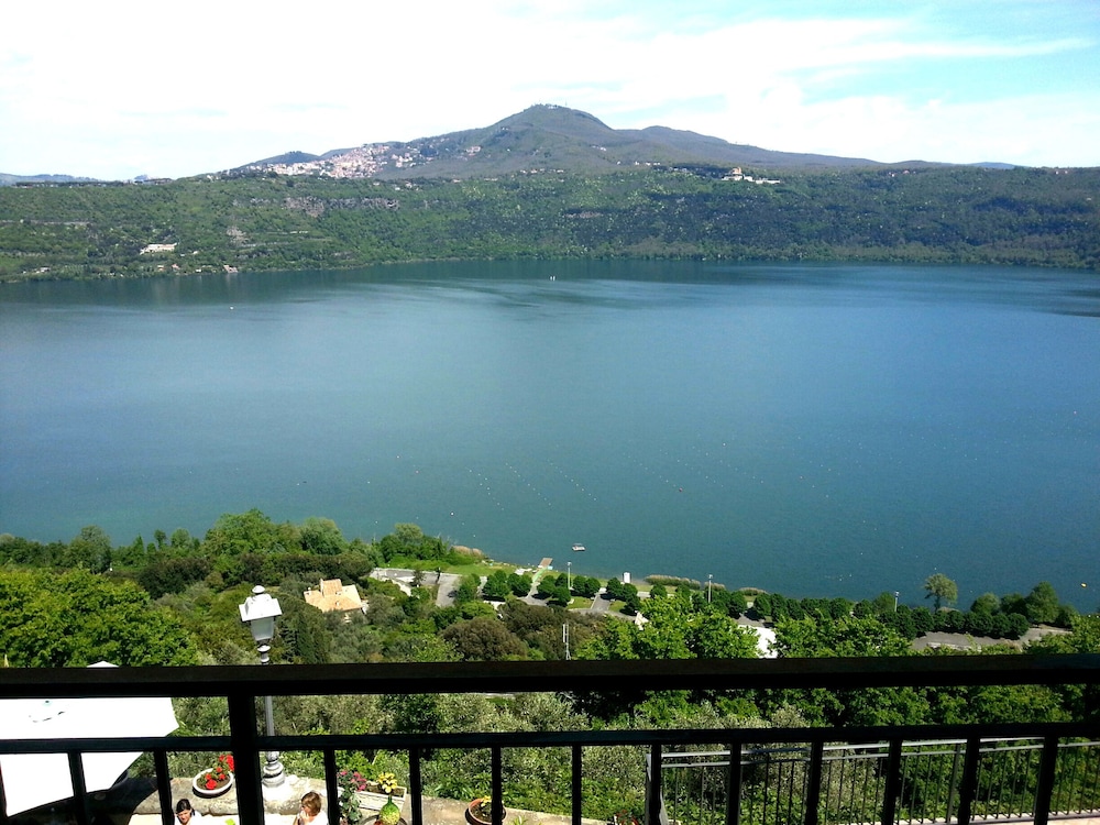 Castel Gandolfo 95/100