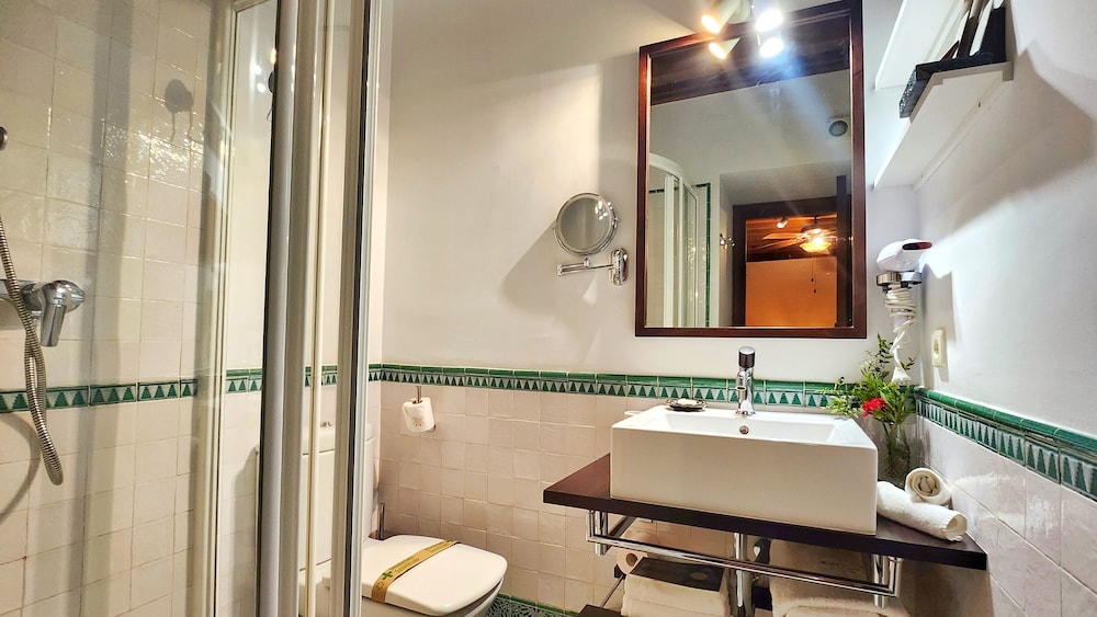 Entre Dos Aguas Hotel Boutique 48/50