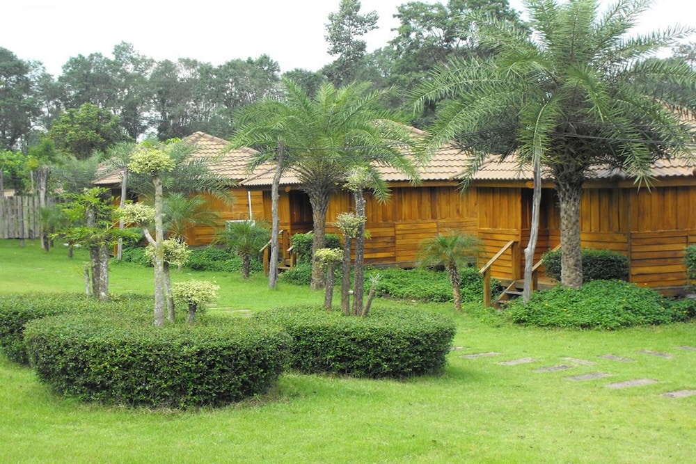 Fahluang Resort 45/50