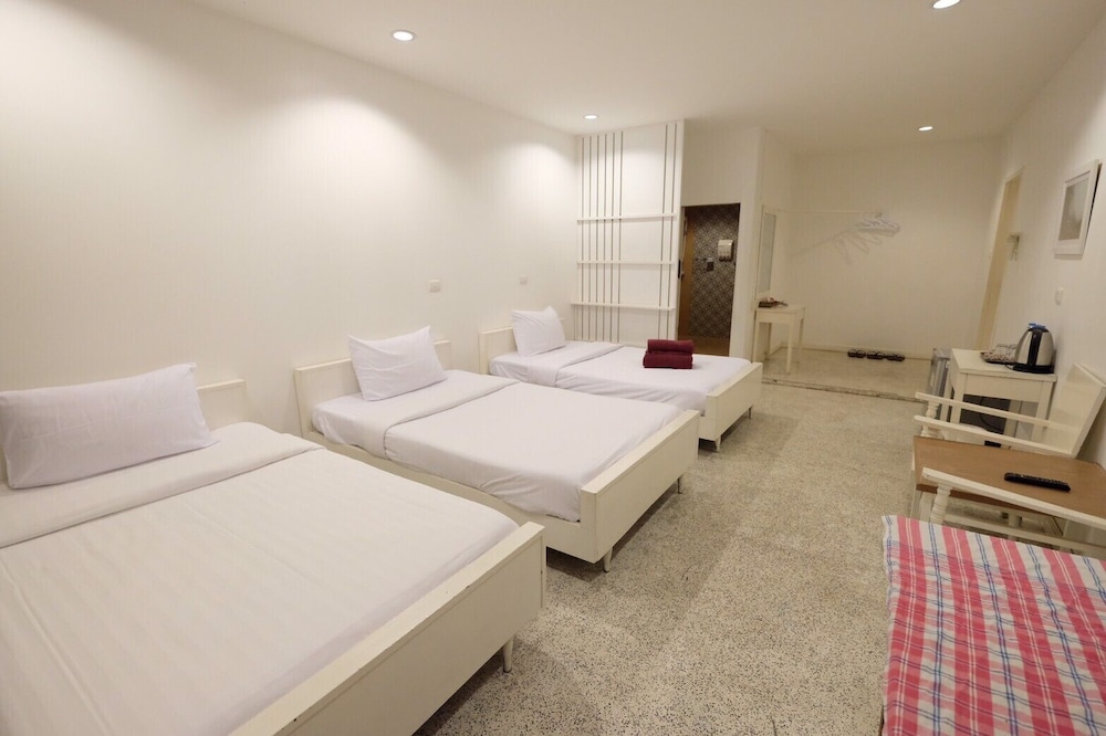 Chiangrai Hotel 17/37