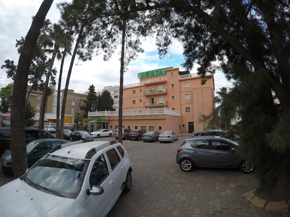 Hostal La Casa de Enfrente 34/41