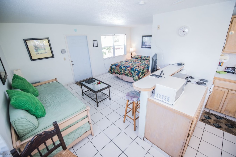 Ocean Inn 19/50