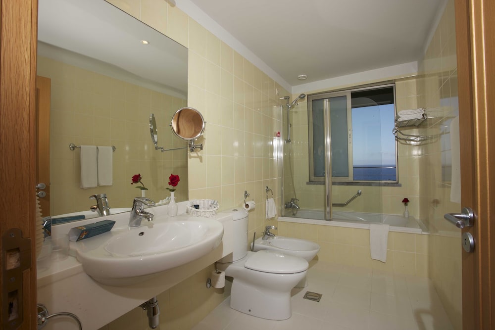 Madeira Regency Cliff - Adults Only 45/50