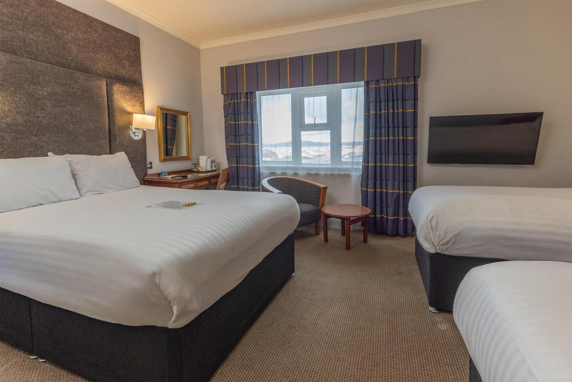 Family, Multiple Beds، Best Western Aberavon Beach Hotel 3/7