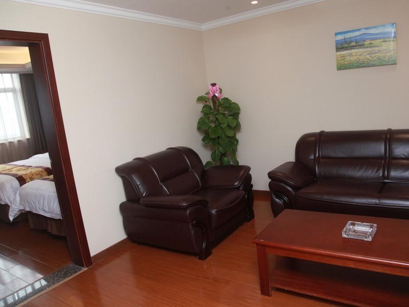 GreenTree Inn Shanghai MinHang District PuJiang Town JiangYue Road Metro Station 16/21