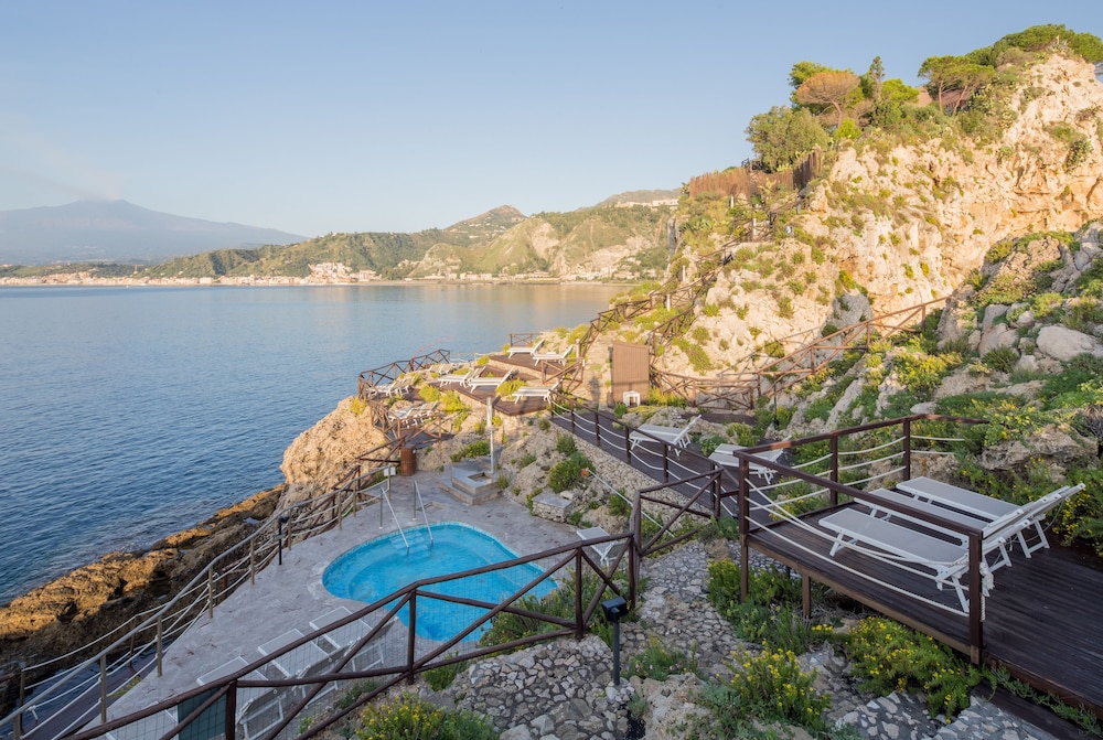 UNAHOTELS Capotaormina 26/81