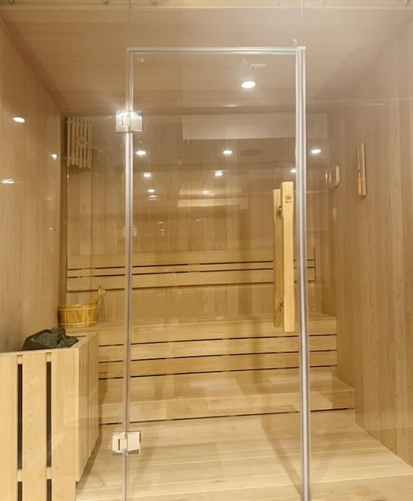 A25 Phan Dinh Phung Hotel 39/60
