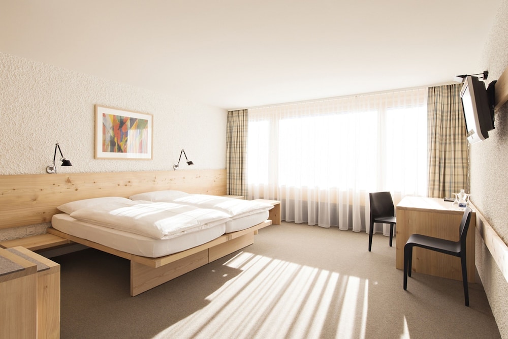 Hauser Hotel St. Moritz 15/41