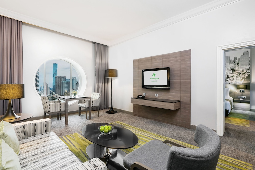 Holiday Inn Bangkok Silom 46/74
