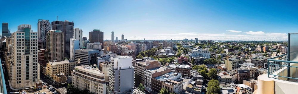 Oaks Sydney Castlereagh Suites 72/78