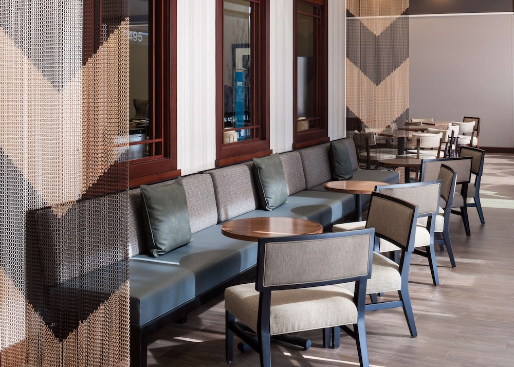 Hampton Inn And Suites Boise-Downtown 34/48