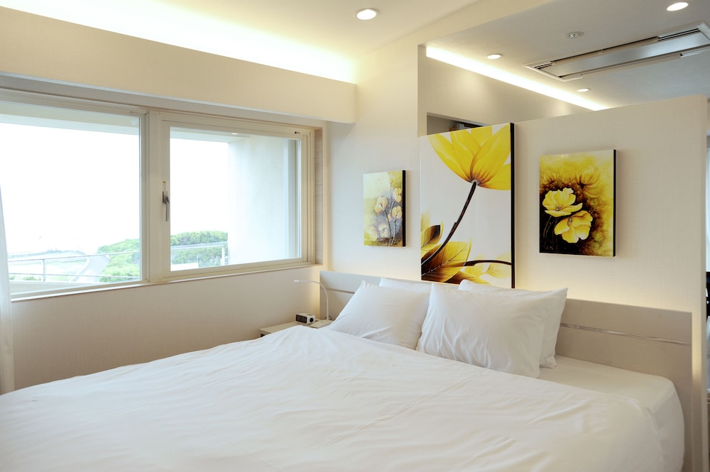 Ocean, Junior Suite, Double Bed, Side Ocean View, Top Floor