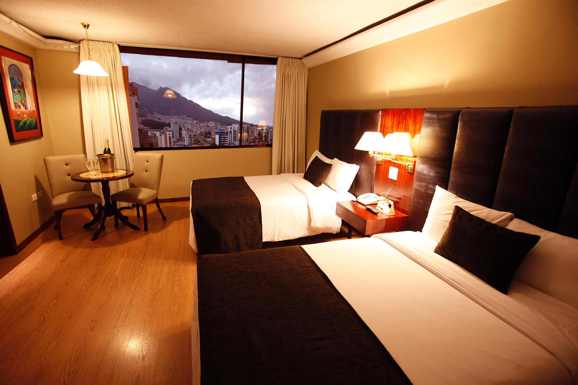 Standard, Twin Beds, Volcano View