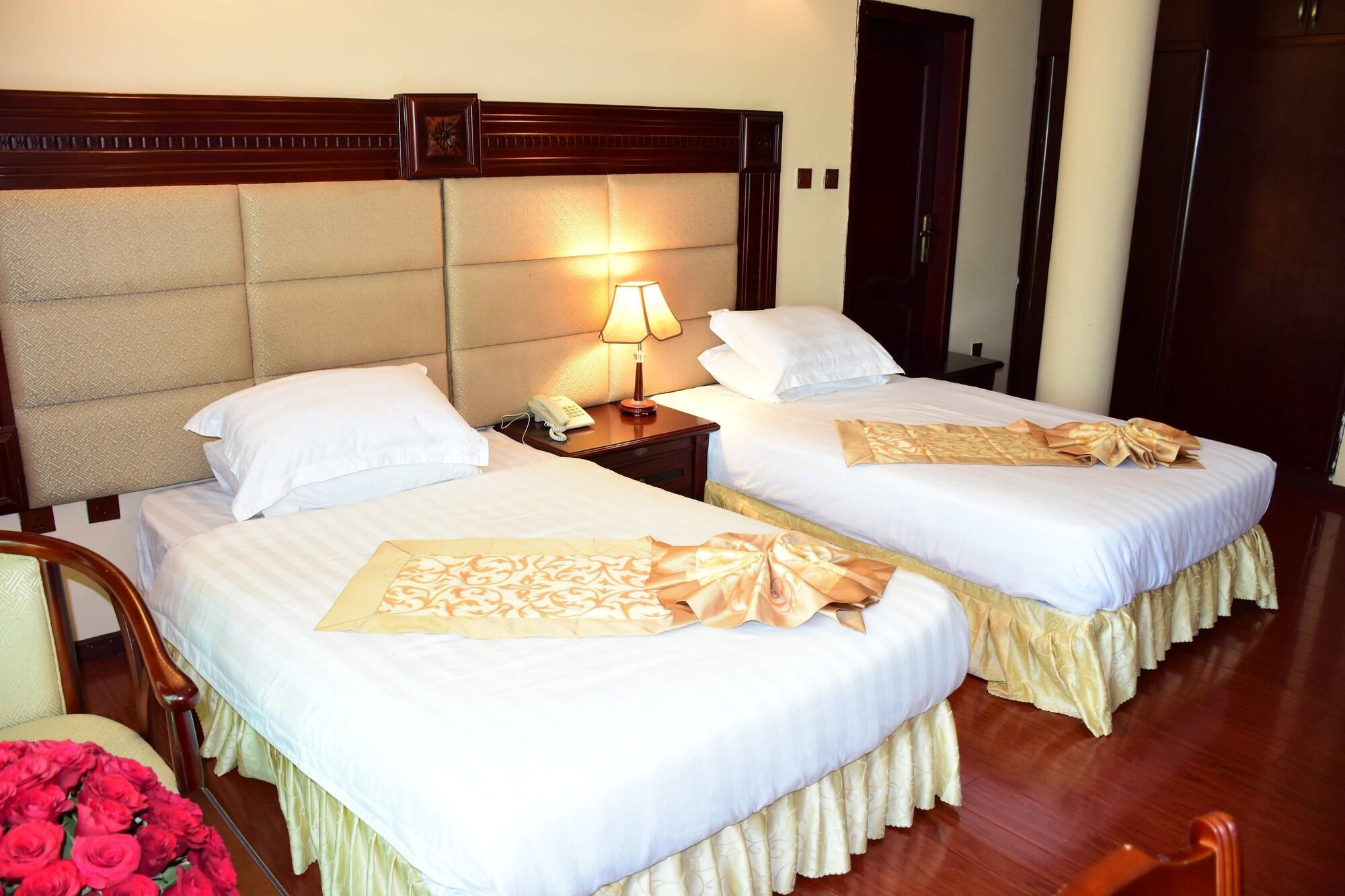Trinity Hotel 14/43