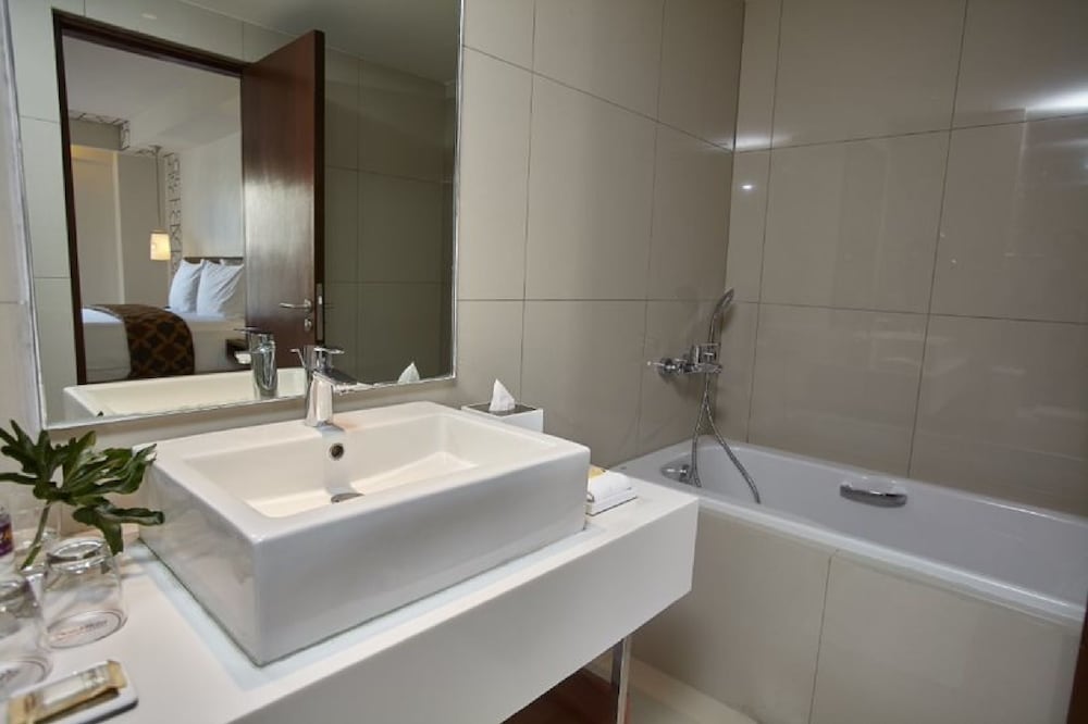 Quest Hotel Tagaytay City 35/37