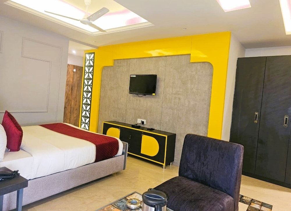Hotel Gyan 13/27