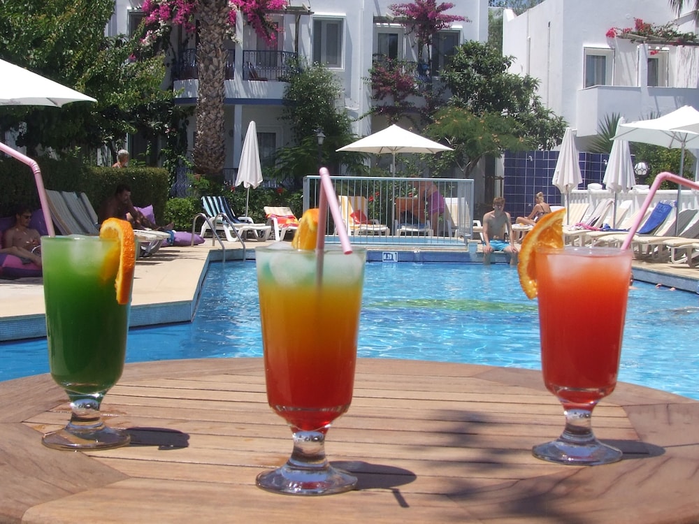 Serhan Hotel 15/35