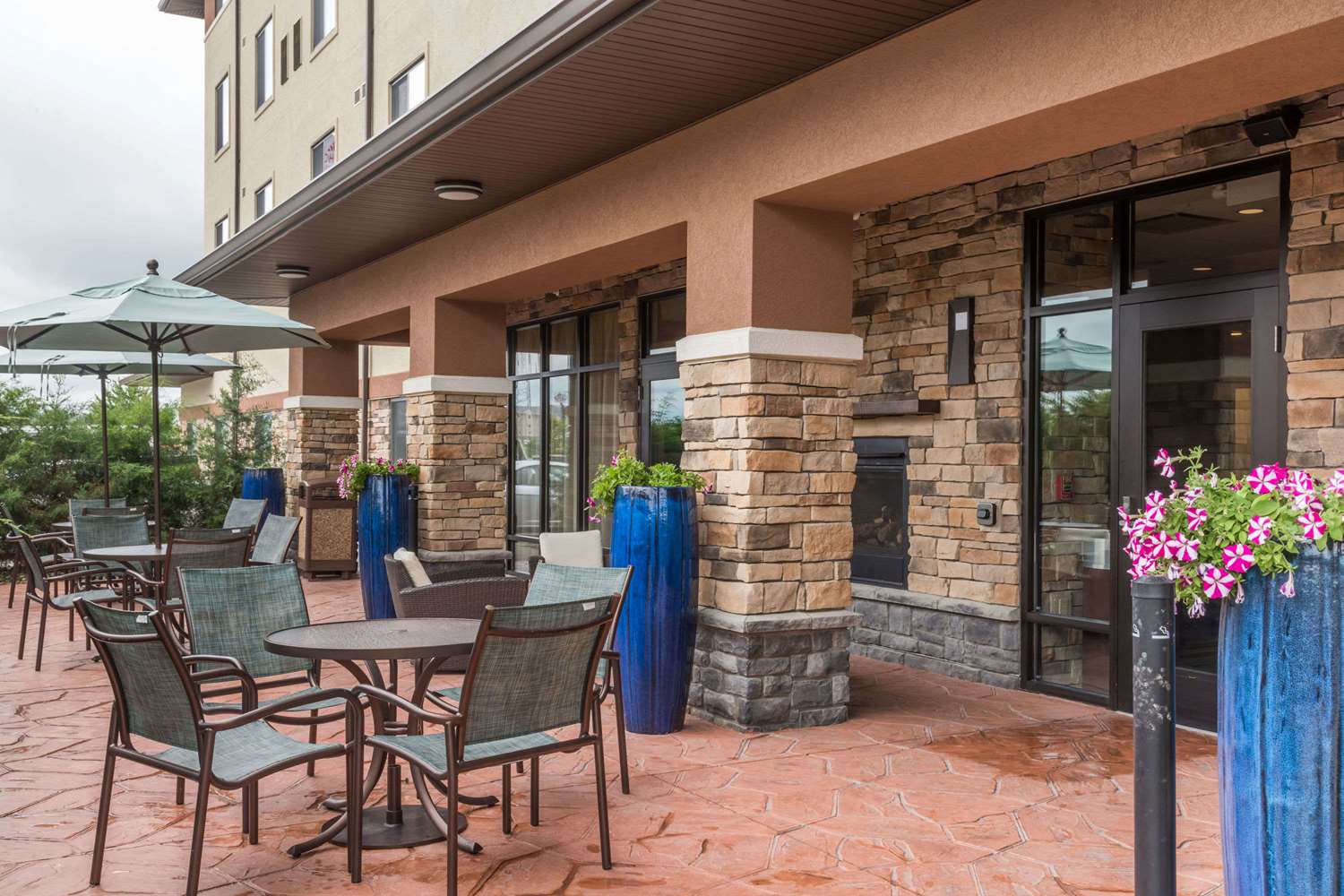 Hawthorn Suites By Wyndham Wheeling At the Highlands 22/45