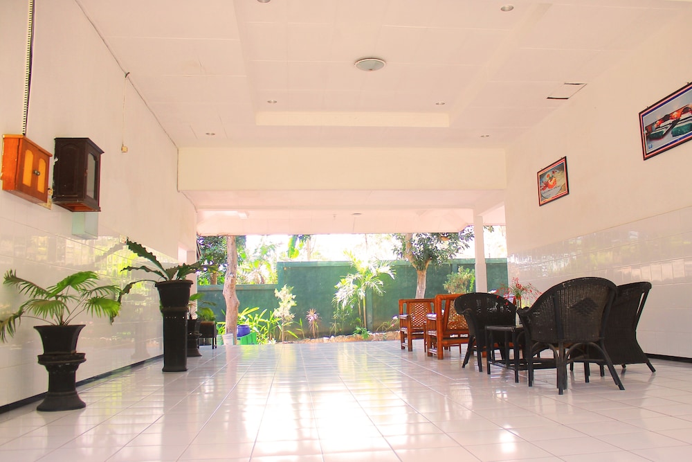 Berlian Abadi Hotel 8/55