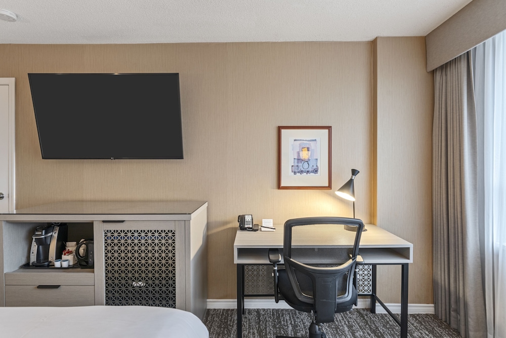 Executive Hotel Vancouver Airport 59/68