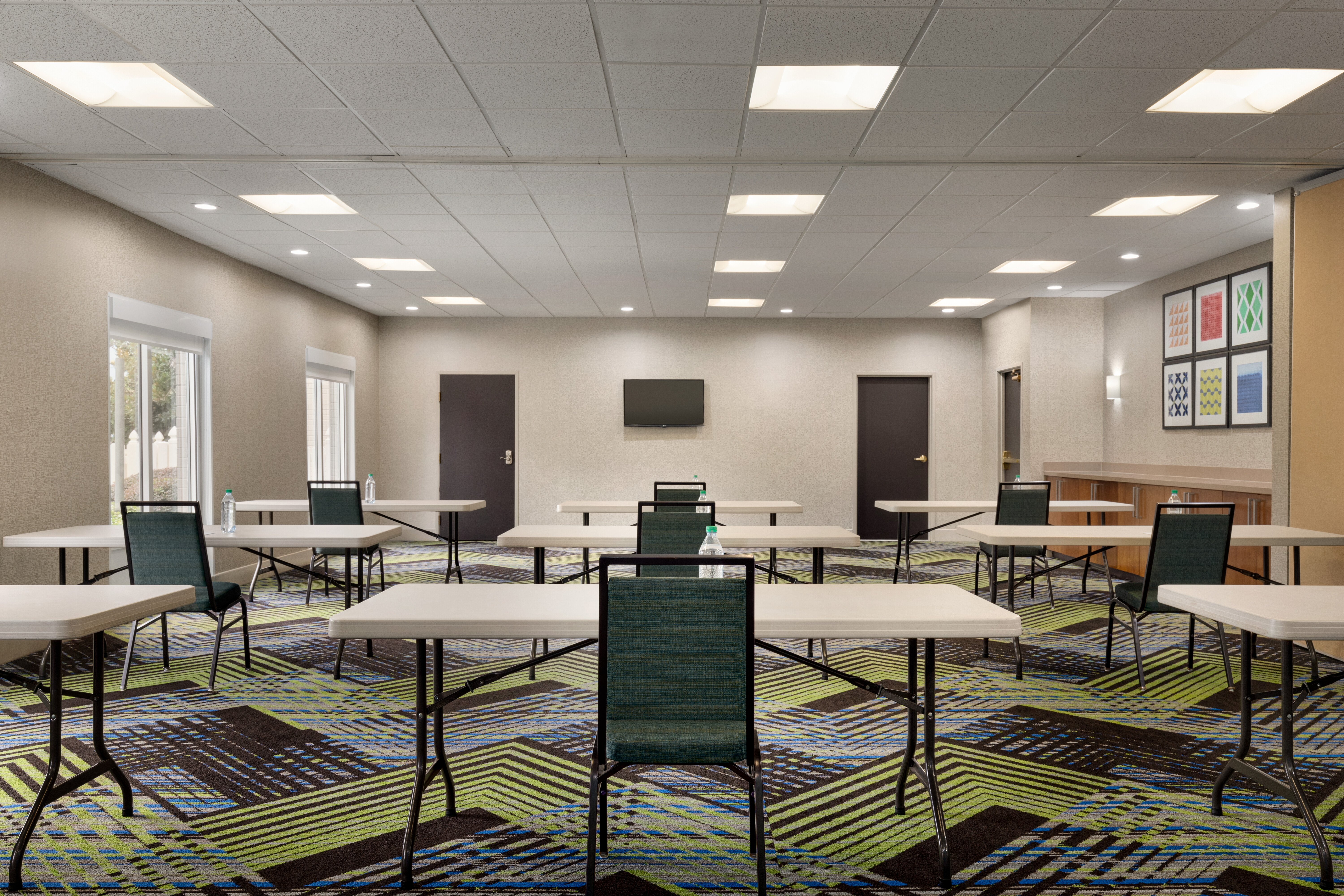 Holiday Inn Express Hotel Suites Auburn University Area 45/53