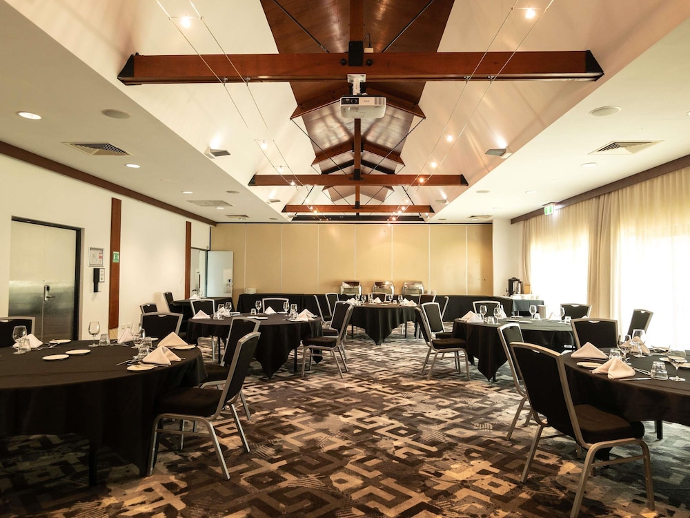 Mercure Darwin Airport Resort 71/83