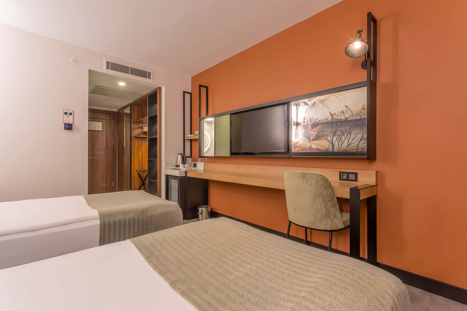 Best Western Plus Khan Hotel 38/49