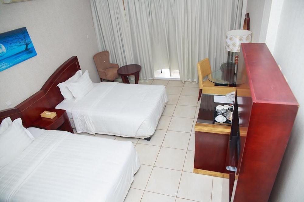 Mendiata Hotel 24/64
