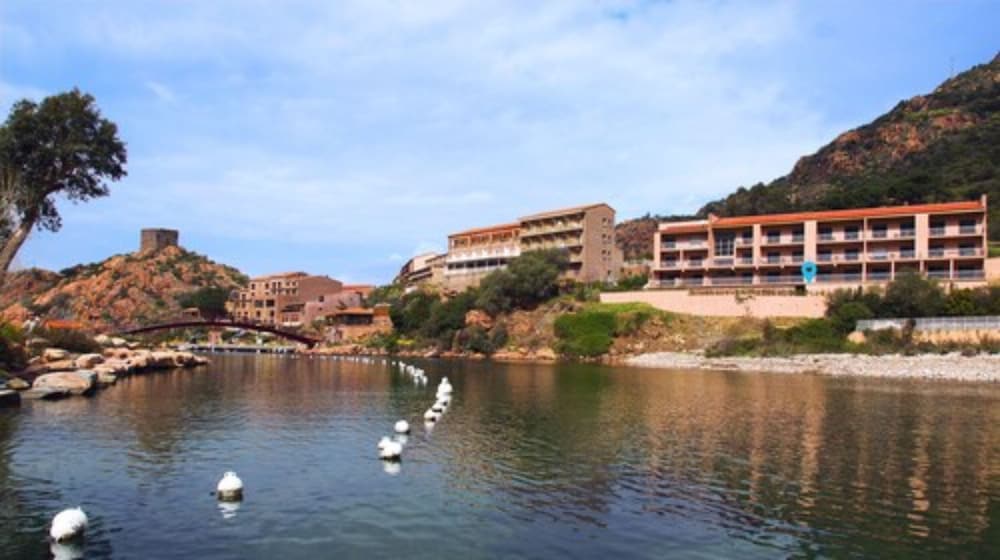 Résidence Hotelière Capu Seninu 34/50