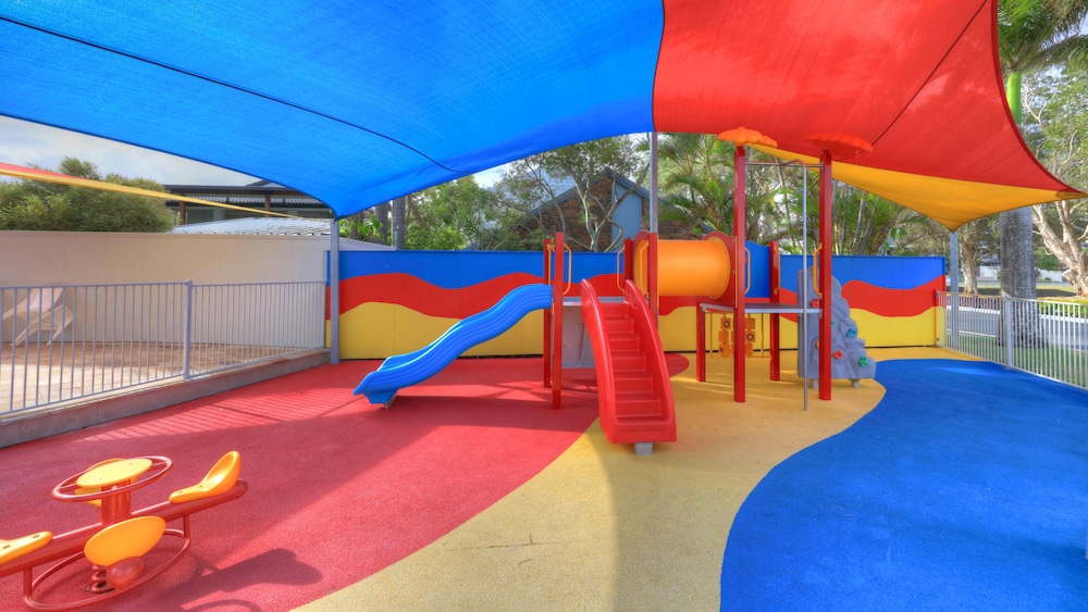 Alex Beach Cabins and Tourist Park 29/50