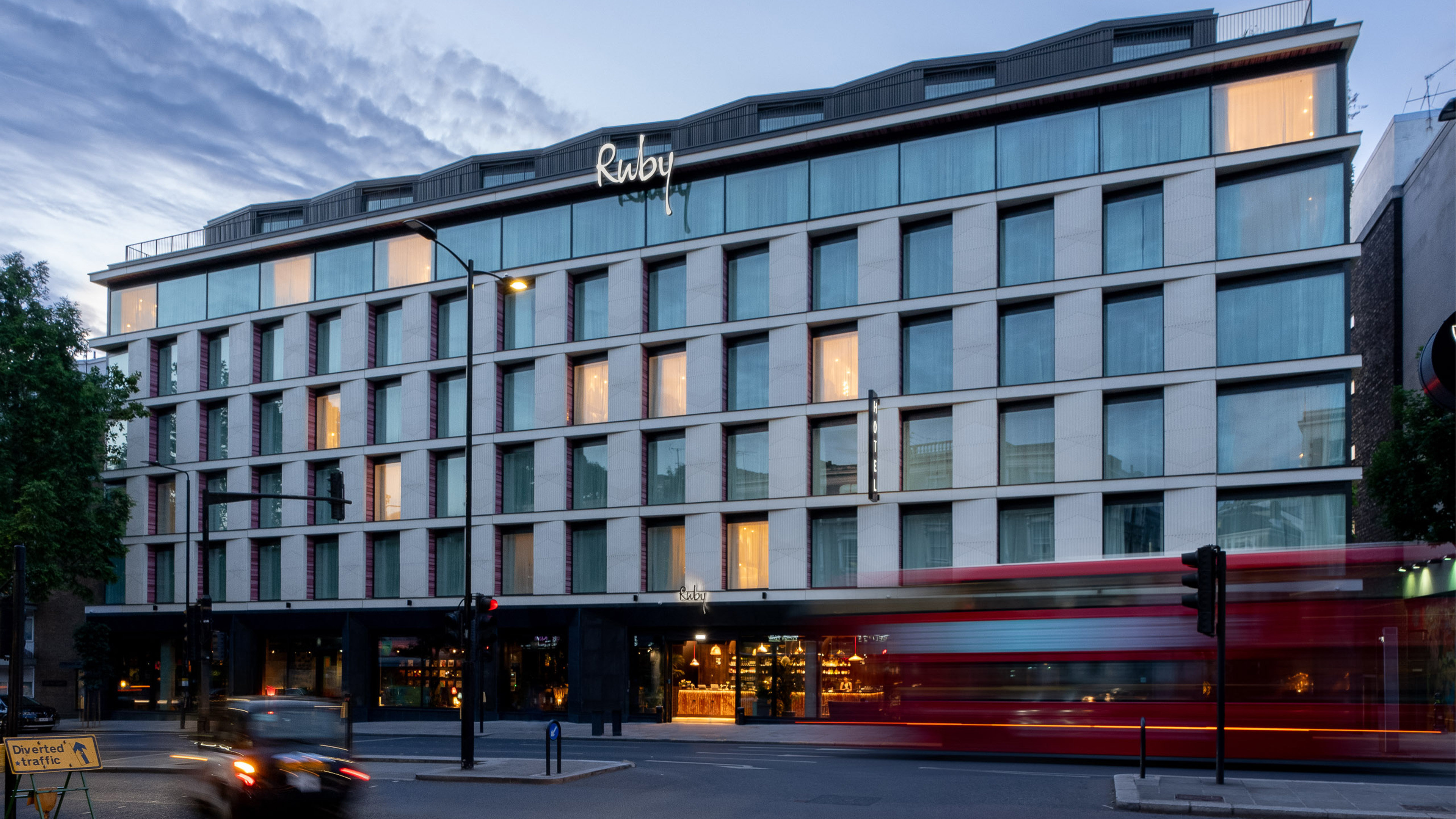 Ruby Zoe Hotel in LONDON
