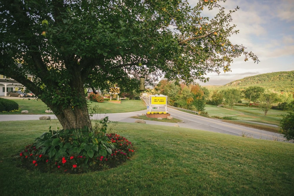 Town and Country Inn and Resort 44/50