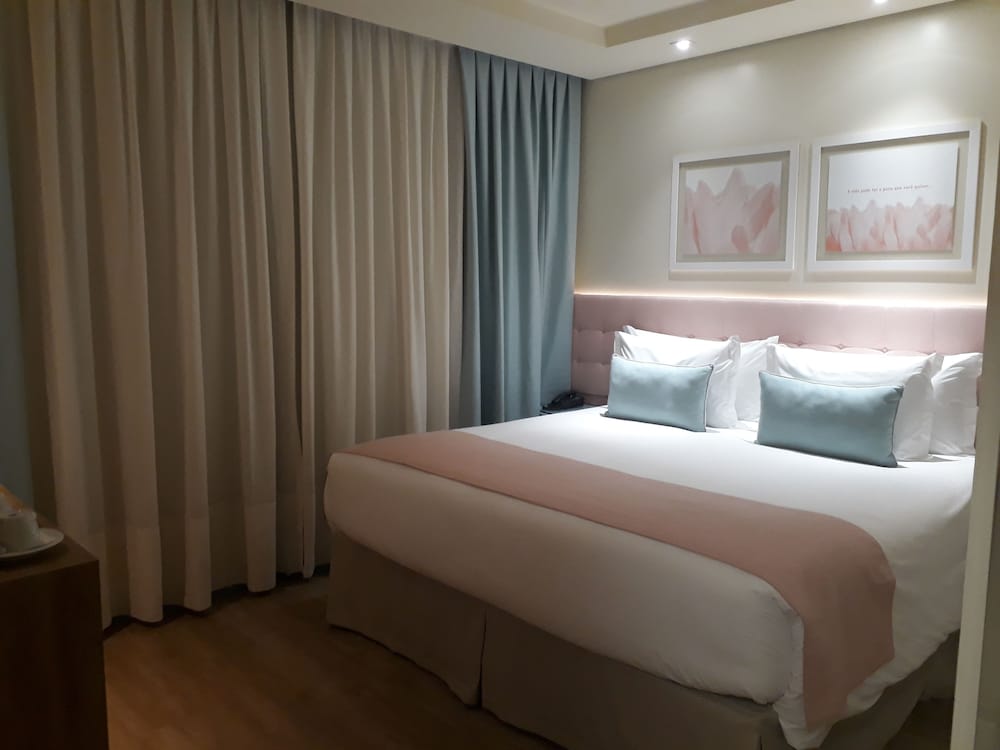 Master, Suite, Double Bed, Sofa, Hot Tub