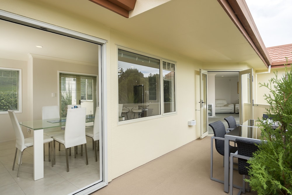 Seascape Villa Bed Breakfast 2/61