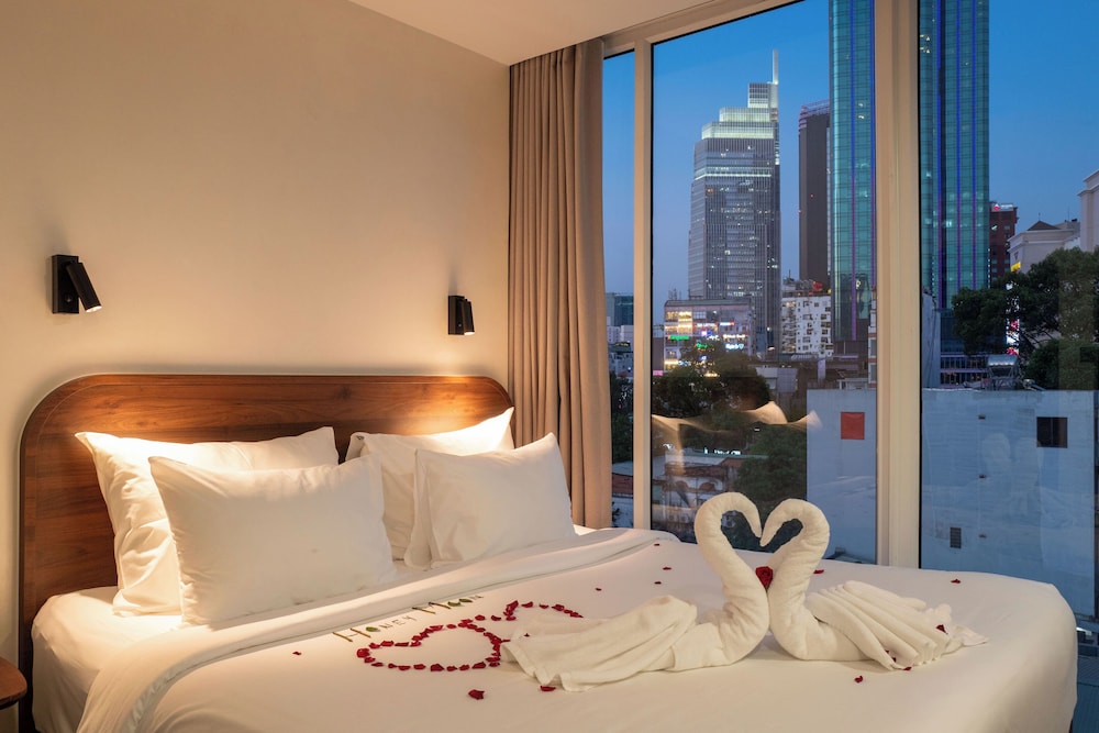 Hato Saigon Hotel & Rooftop 9/50