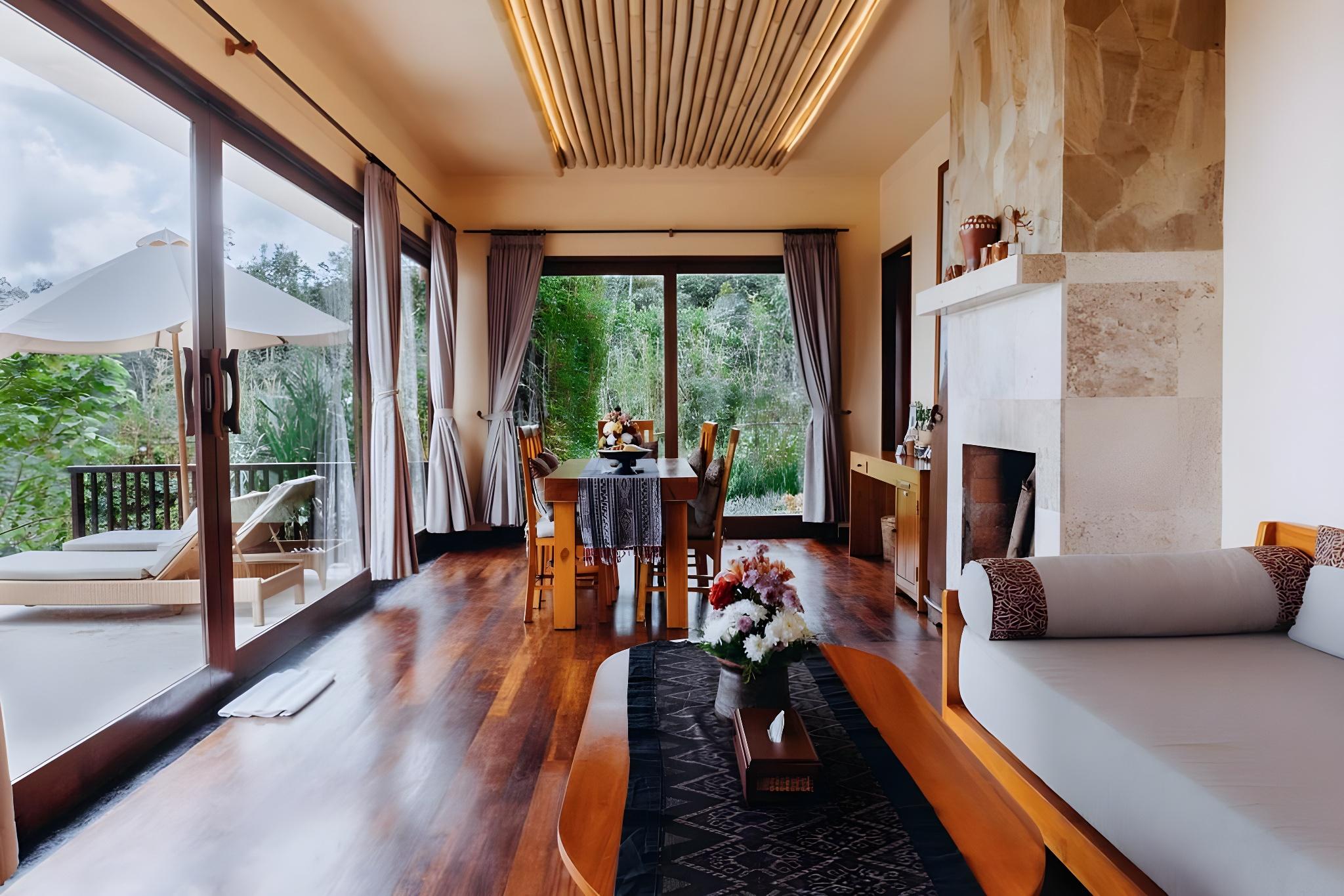 2 Bedrooms, Pool, Villa