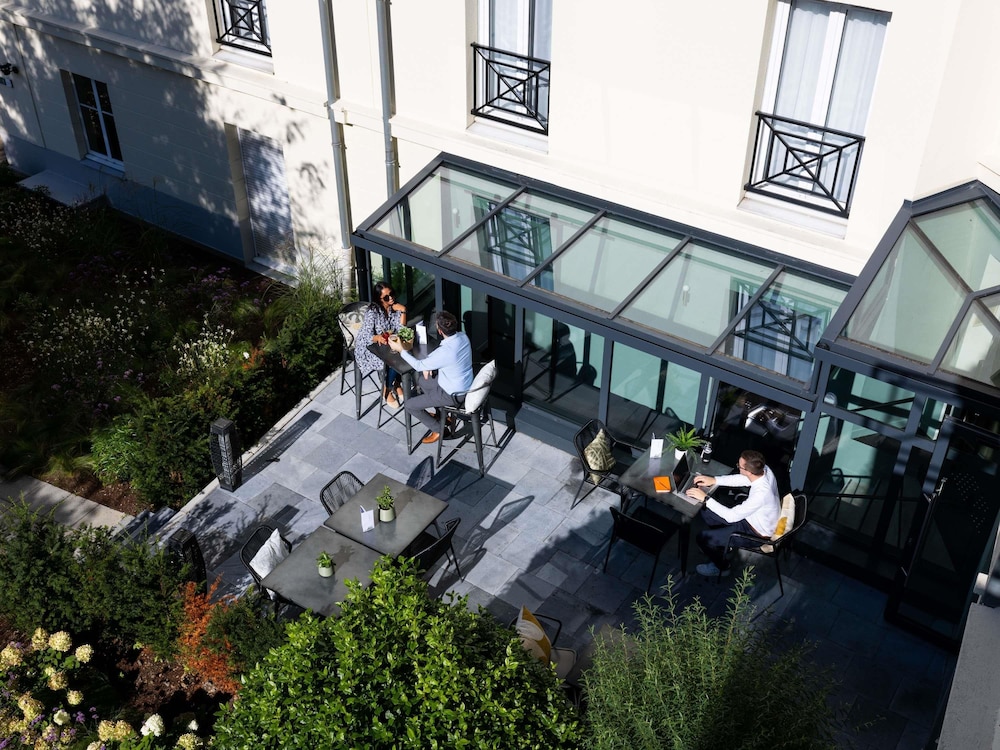 Ibis Valenciennes 6/72