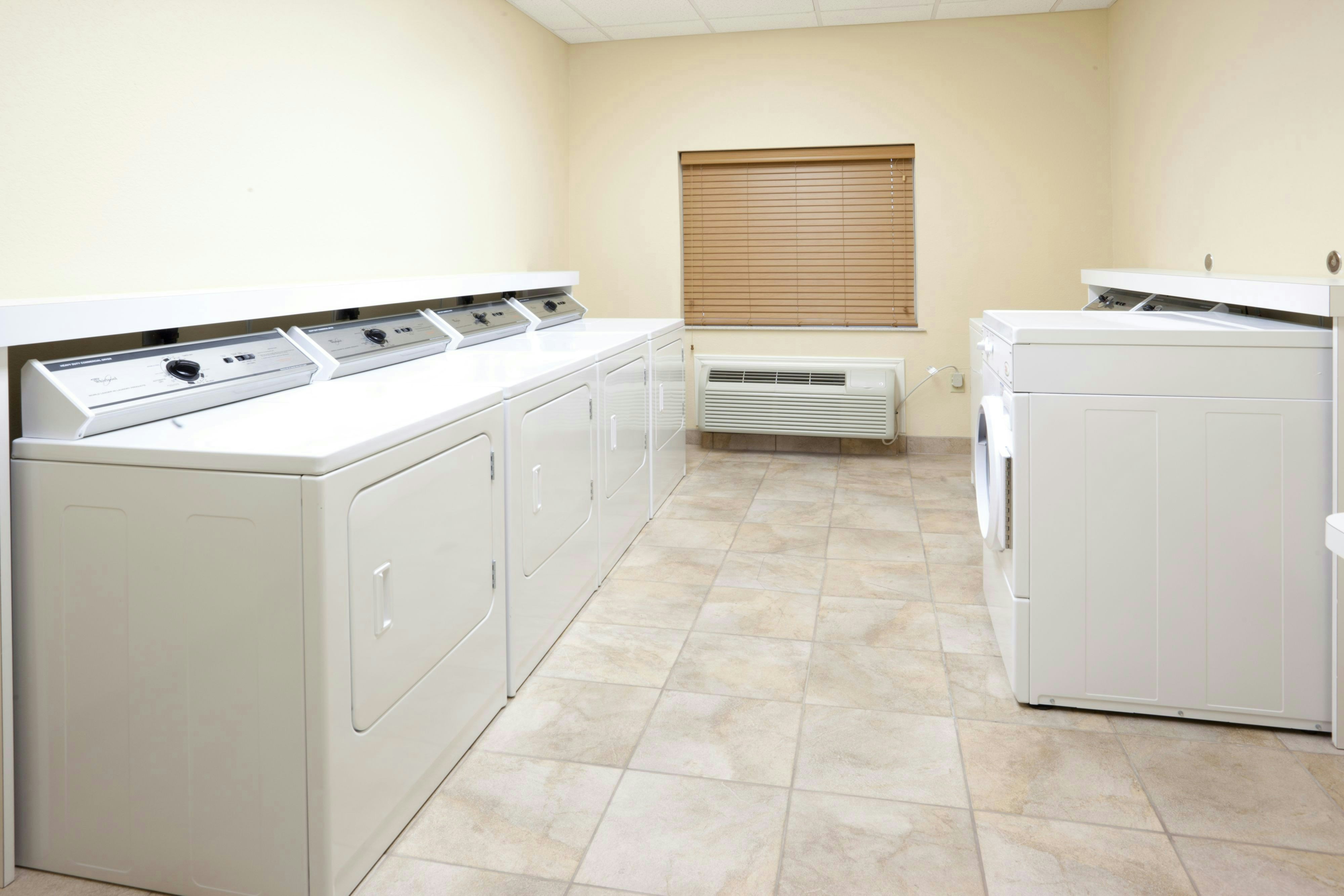 Candlewood Suites San Antonio Downtown 10/43