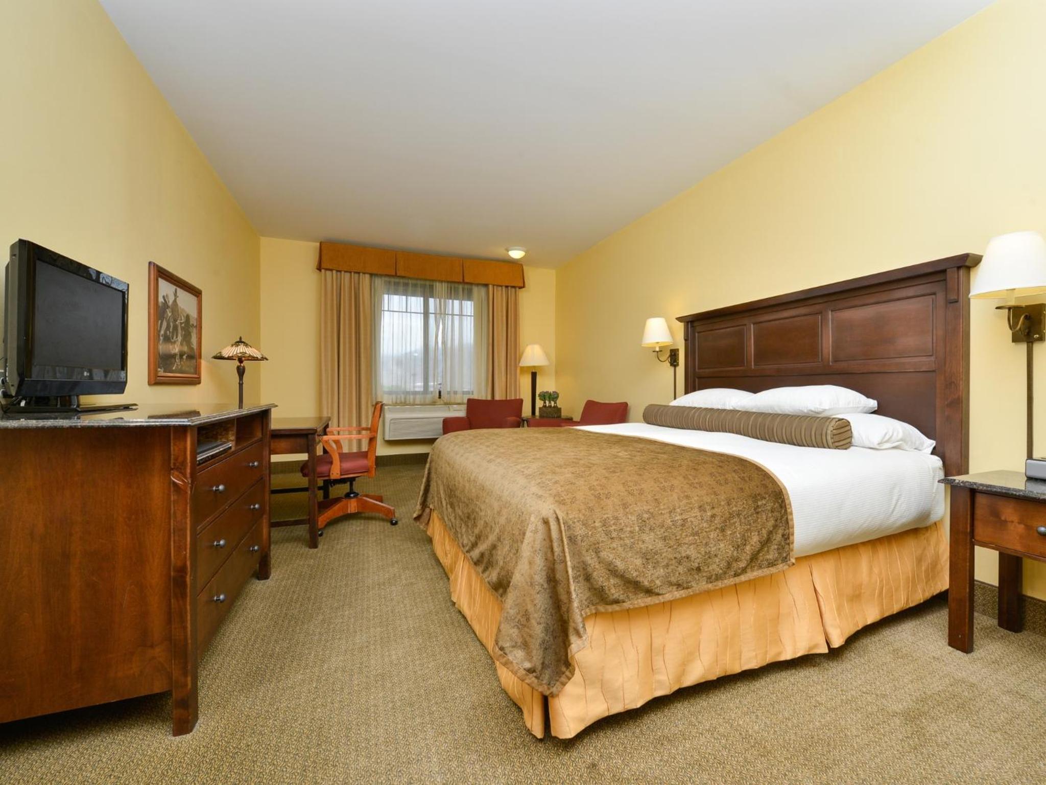 Room, King Bed, The Cody 3/5