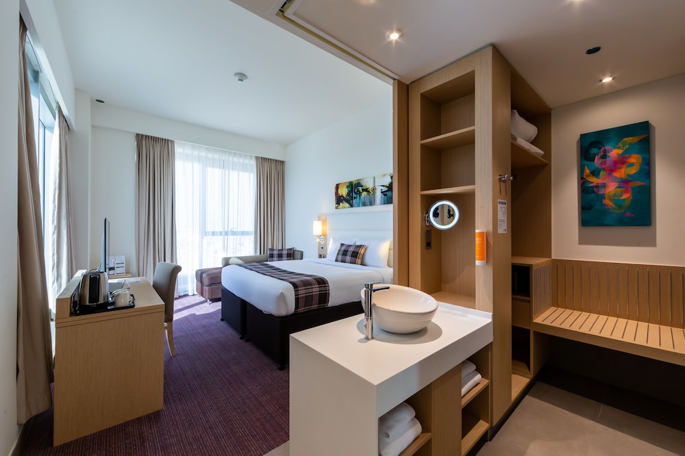 Premier Inn Dubai Dragon Mart 11/32