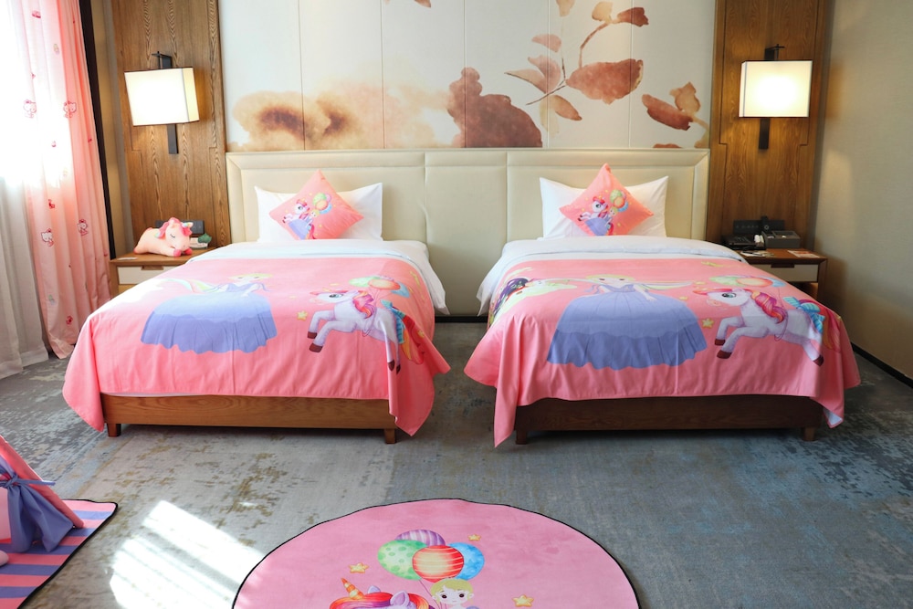 FAMILY, DOUBLE BED
