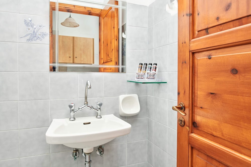 Ionian Aura Apartments 45/50
