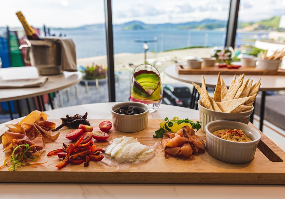 Crown Hotel Port Moresby 52/63