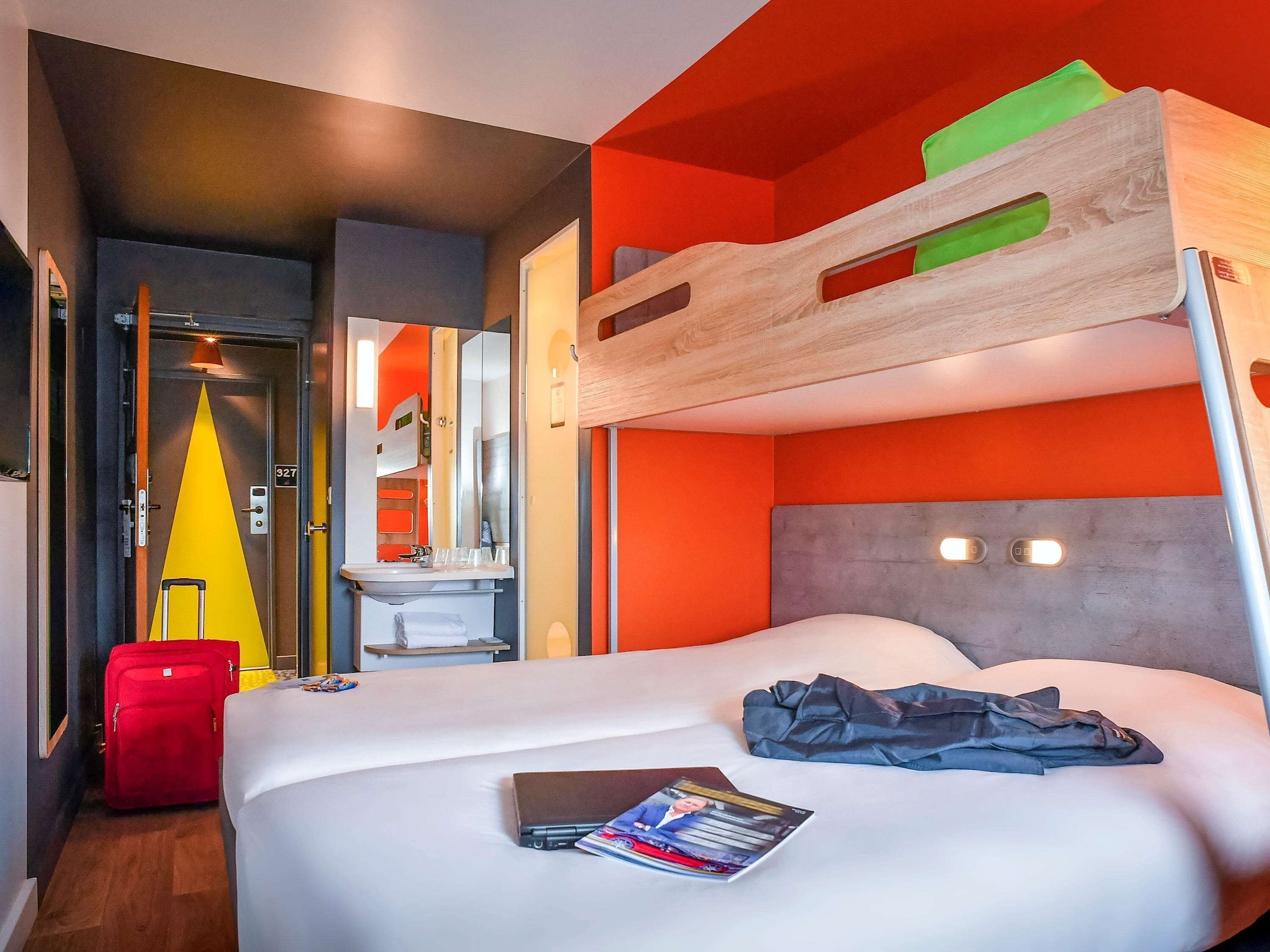 غرفة ثلاثية بثلاثة أسرّة، Ibis Budget Saint Lo 6/9