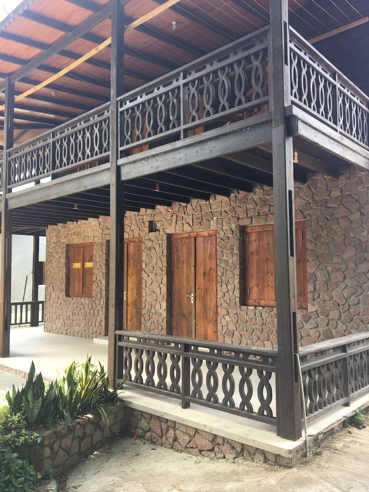 COLIBRI GUEST HOUSE(M) 2/54