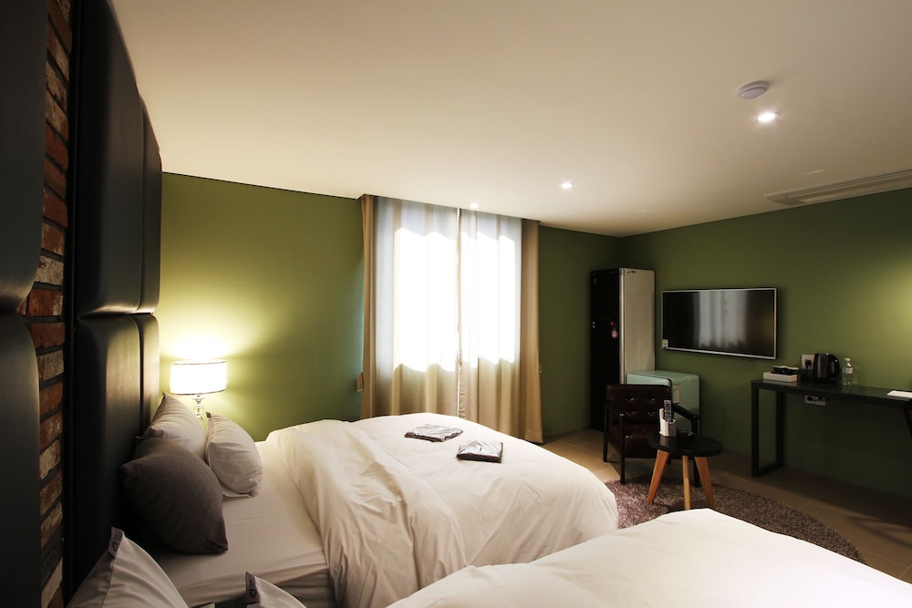 SR Design Hotel 40/60