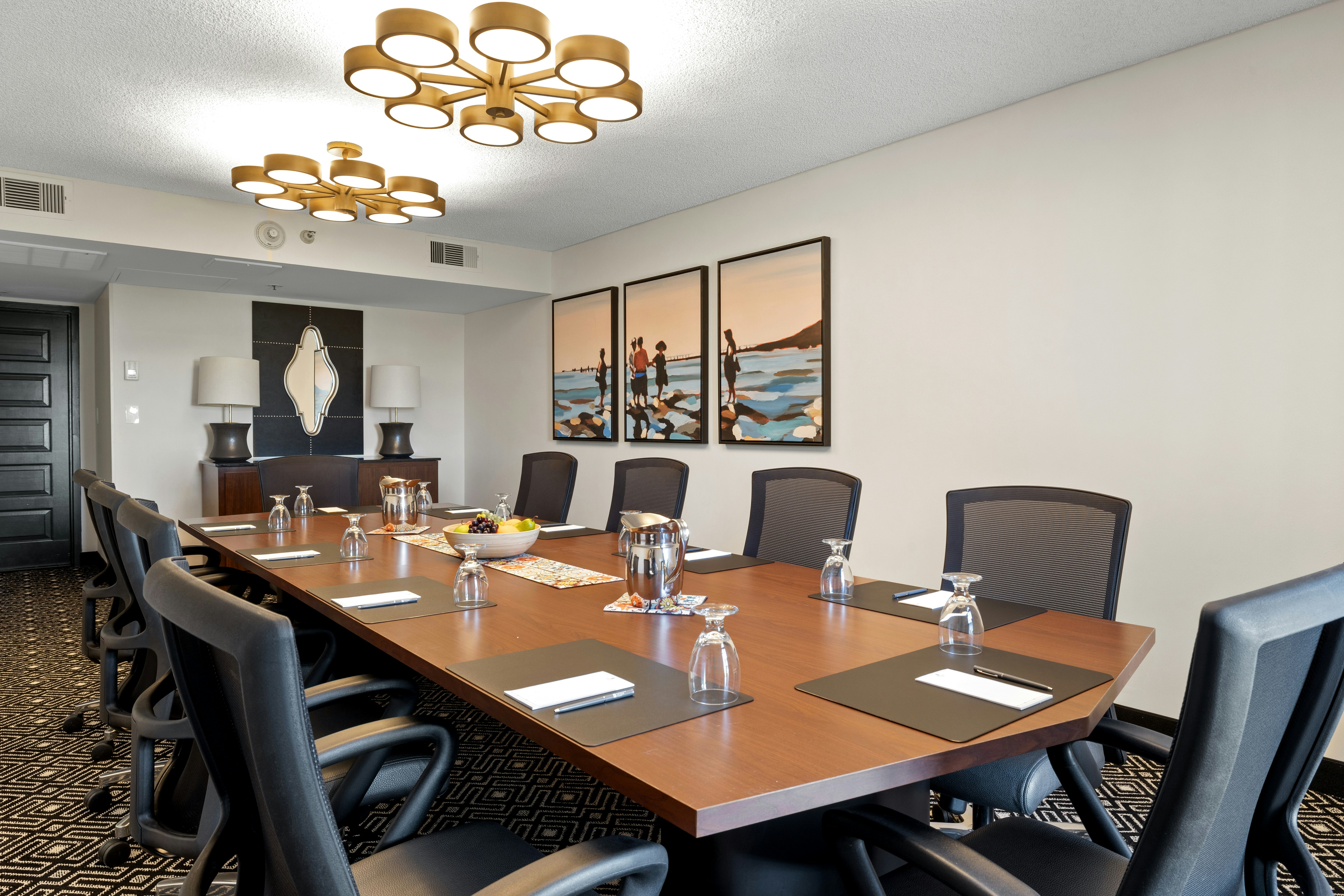 Embassy Suites by Hilton Los Angeles International Airport South 58/65